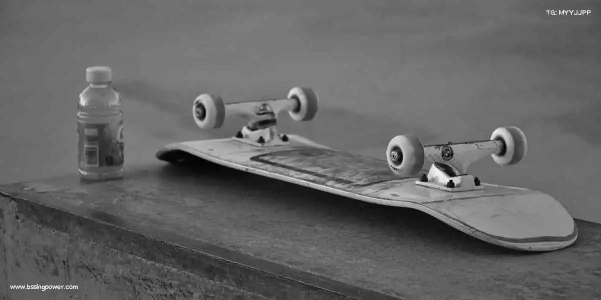 <strong>米兰官网</strong>🏋️举铁不是负担，是雕刻自己的勋章，你准备好蜕变了吗？